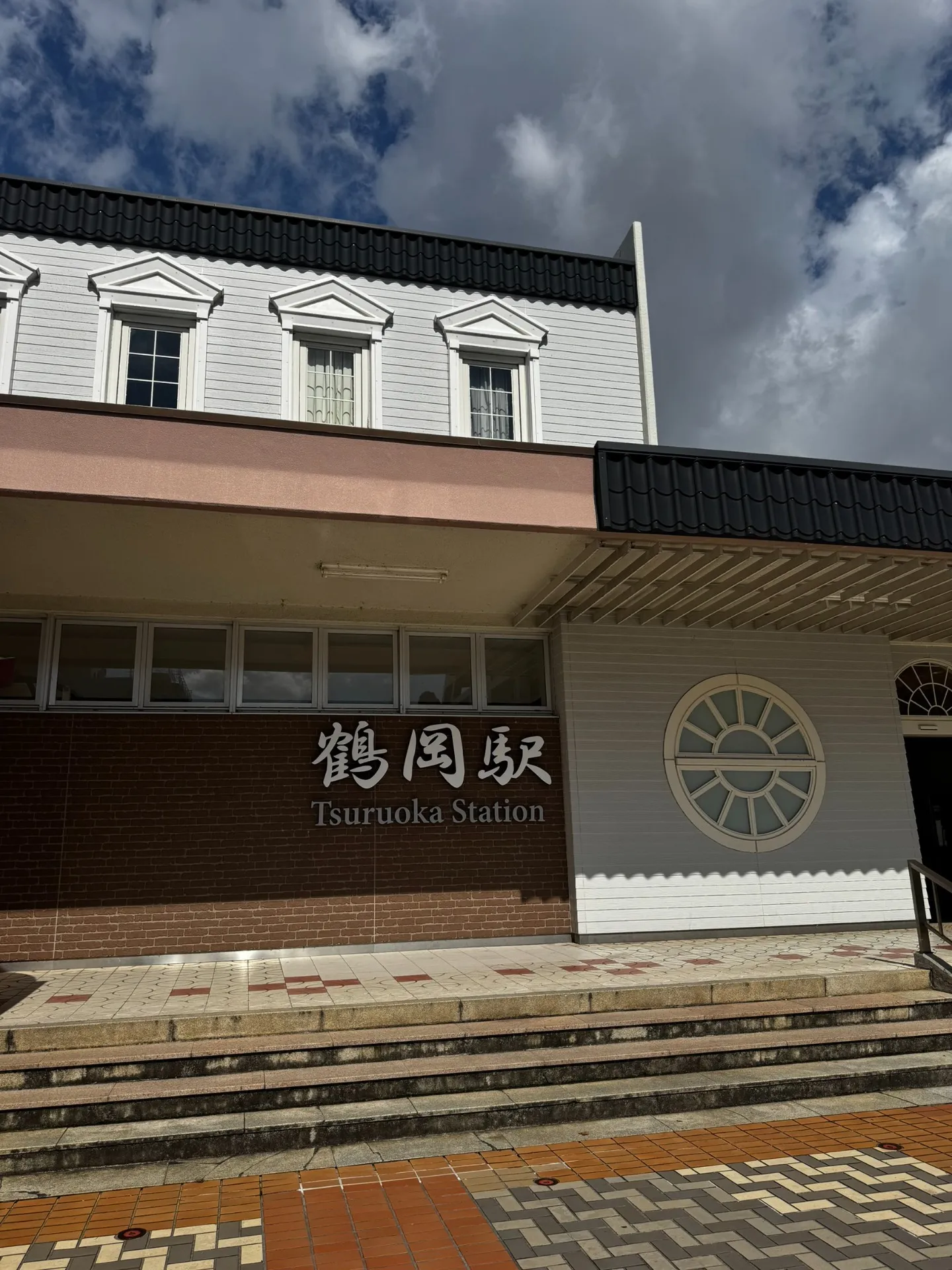 鶴岡での什器設置業務に行ってきました!